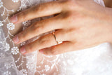 alliance femme fil rond en or jaune 18 carats joaillerie éco-responsable manal paris