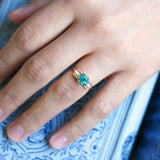 Bague or rose 18 carats et émeraude Odyssée joaillerie Manal Paris