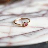 Bague de naissance Trinidad or rose tourmaline rose et diamants joaillerie responsable Manal Paris